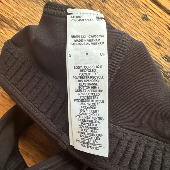 Nike Swoosh Collection: Light Support Women’s Black Non-Padded Sports Bra Top - Picture 4 of 4